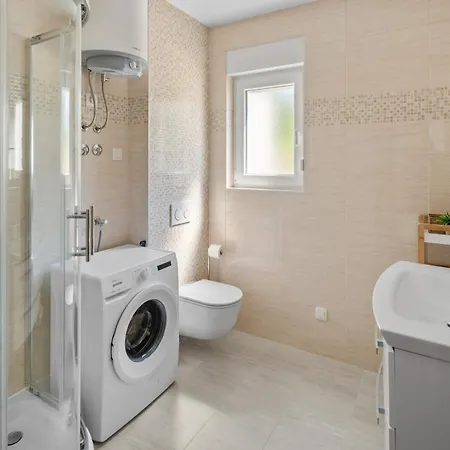 Ana Appartement *